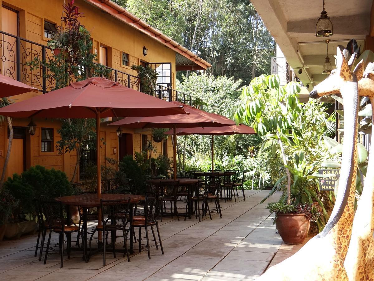 Ikweta Country Inn Maua Kaathene エクステリア 写真