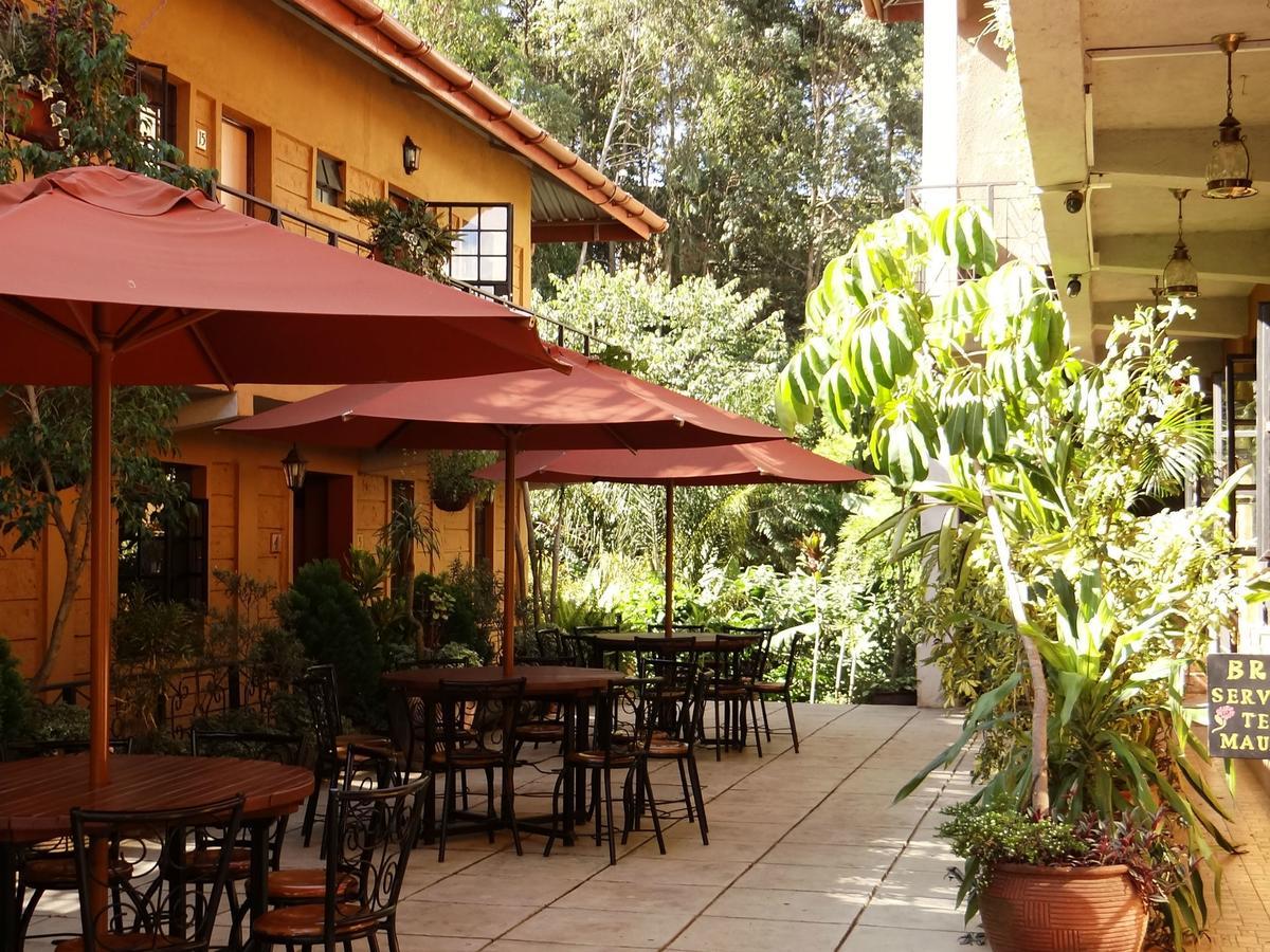 Ikweta Country Inn Maua Kaathene エクステリア 写真