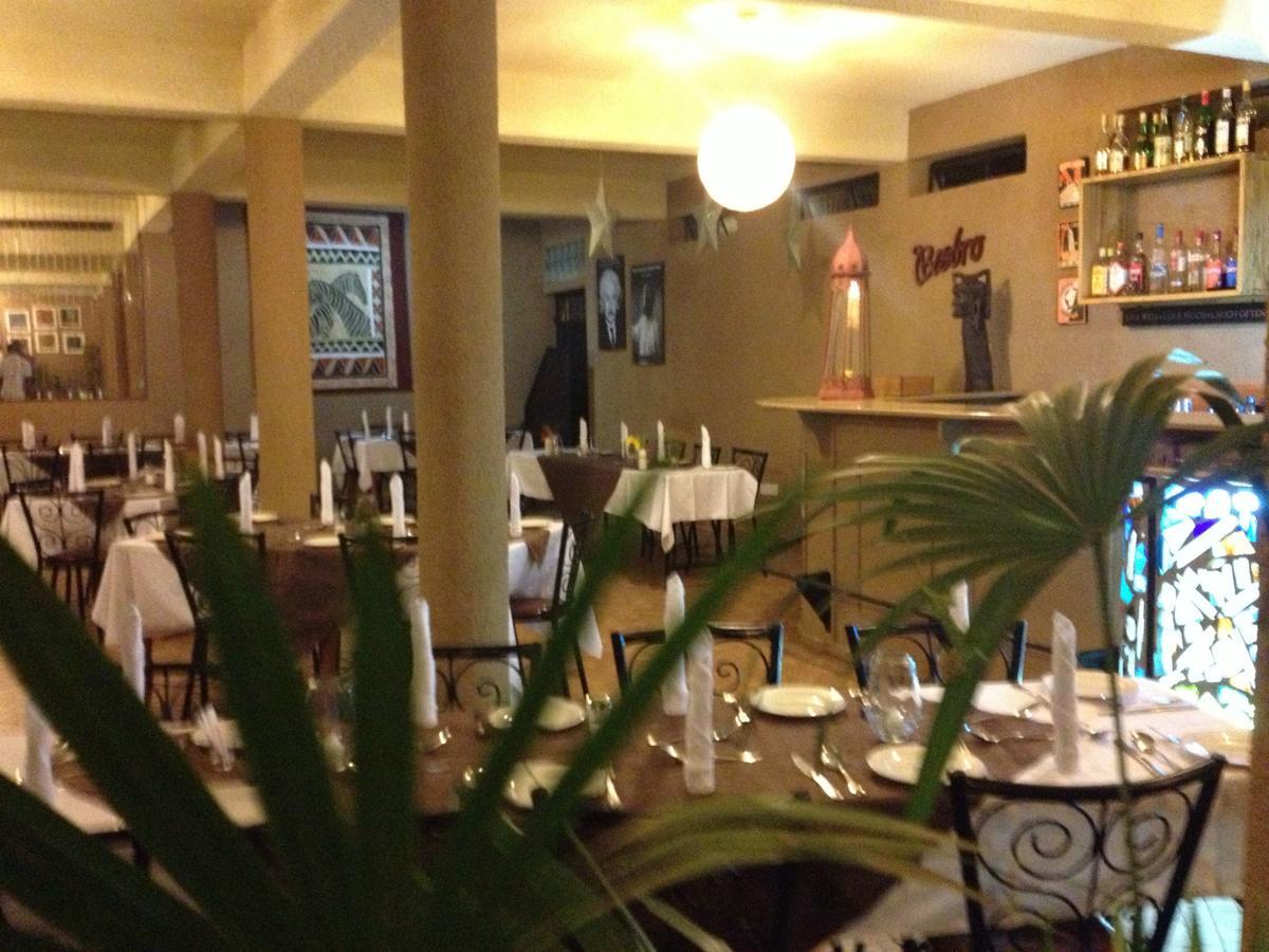 Ikweta Country Inn Maua Kaathene エクステリア 写真