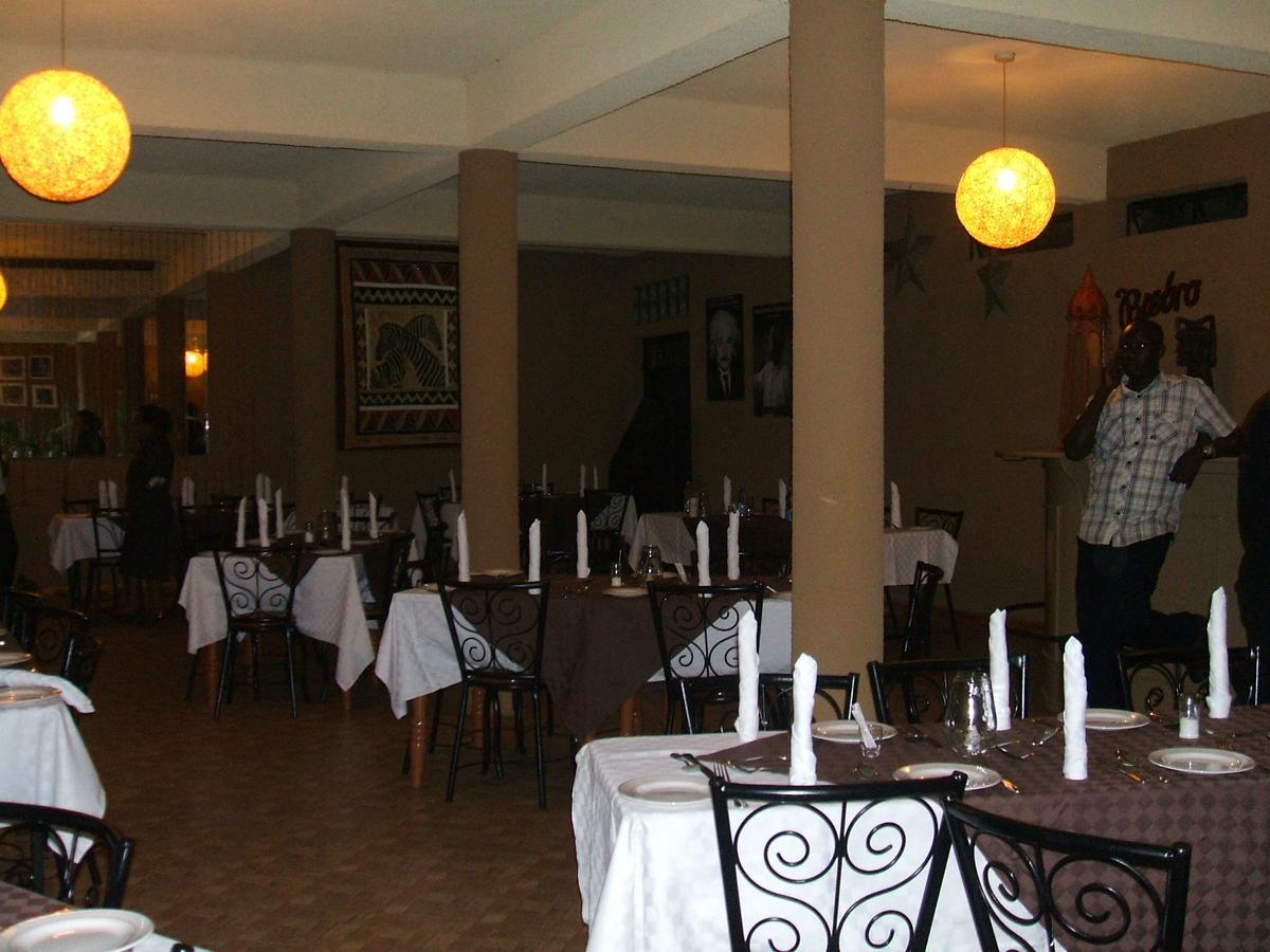 Ikweta Country Inn Maua Kaathene エクステリア 写真