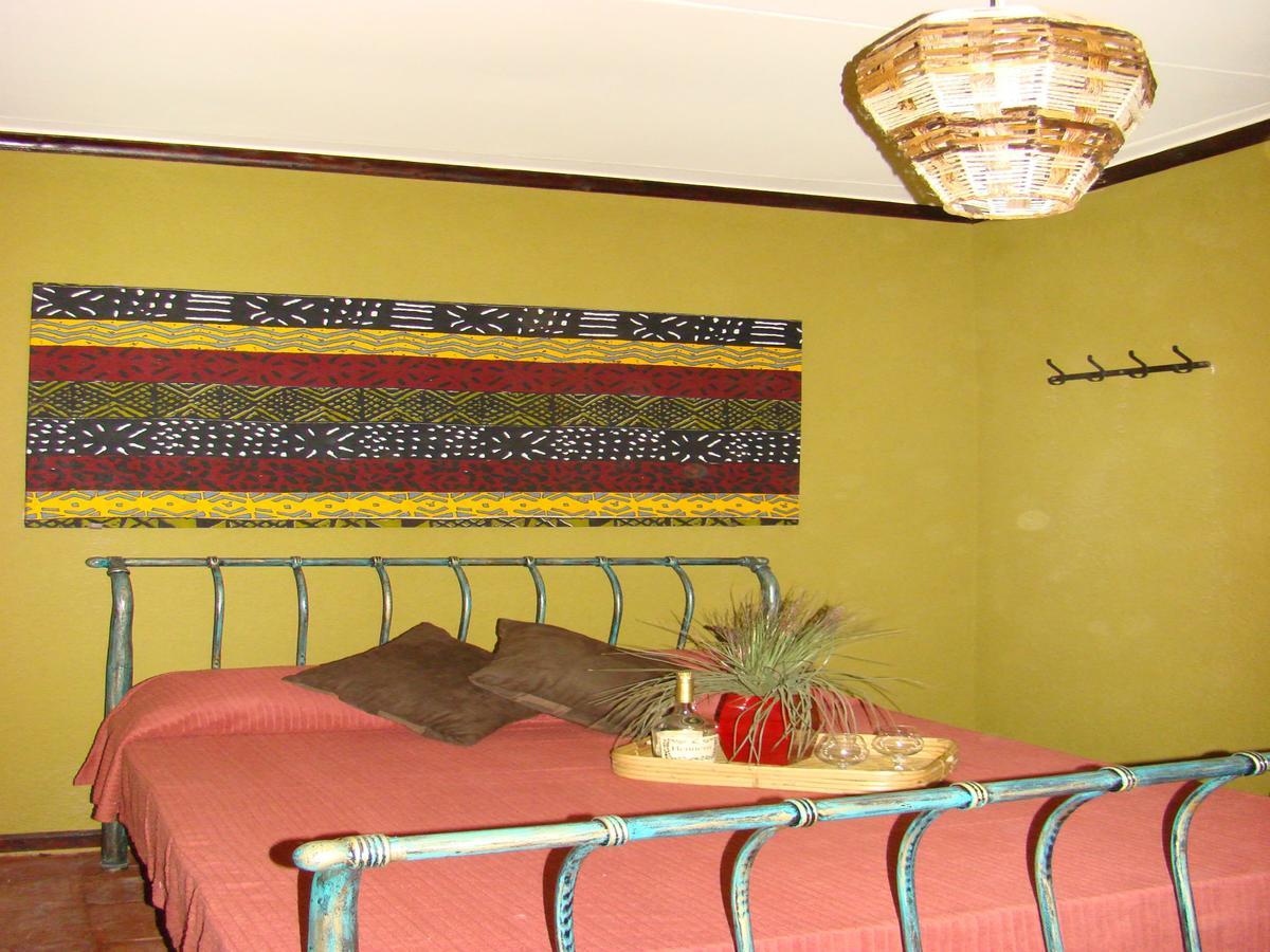 Ikweta Country Inn Maua Kaathene エクステリア 写真